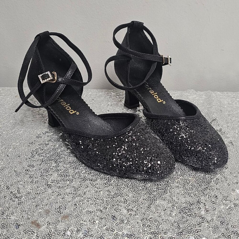 No-brand Women's Black Courts